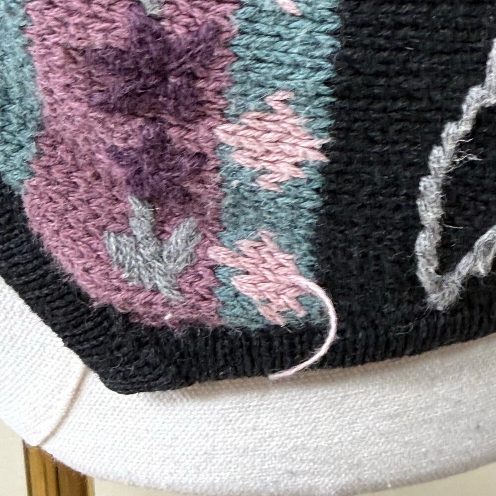 Vtg 90s Floral Embroidered Sweater Vest Cottage Fairy Grunge Witchy Whimsigoth L - Picture 8 of 9